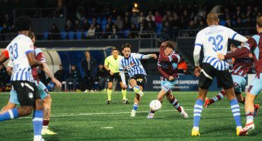 Vermakelijke wedstrijd tegen Vitesse eindigt in 3-3